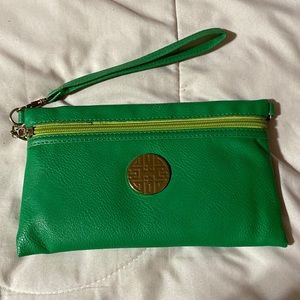 Green versatile wristlet clutch